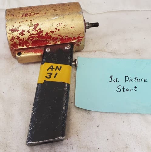 Vintage Pneumatic Rivet Gun Aircraft Tool AN31 - Image 1