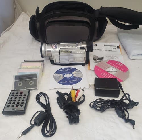 JVC GR-DVL820U MiniDV Camcorder Bundle Tapes Remote Cables Software Bag - Image 1