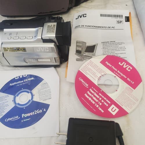 JVC GR-DVL820U MiniDV Camcorder Bundle Tapes Remote Cables Software Bag - Thumbnail 10