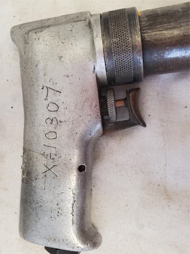 Chicago Pneumatic Air Die Grinder Pistol Grip Model Industrial Tool AM65 - Thumbnail 3