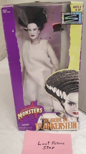 Hasbro Signature Series Universal Studios Monsters Bride of Frankenstein Figure - Thumbnail 7