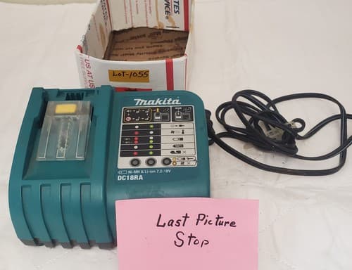 Makita DC18RA T 18V Rapid Battery Charger Li-Ion Fast Charging Tool LOT-1055 - Thumbnail 7