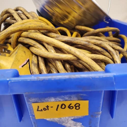 Fluorescent Portable Handheld Work Light , All Reptiles 8.5" Dome Lamp LOT-1068 - Thumbnail 3