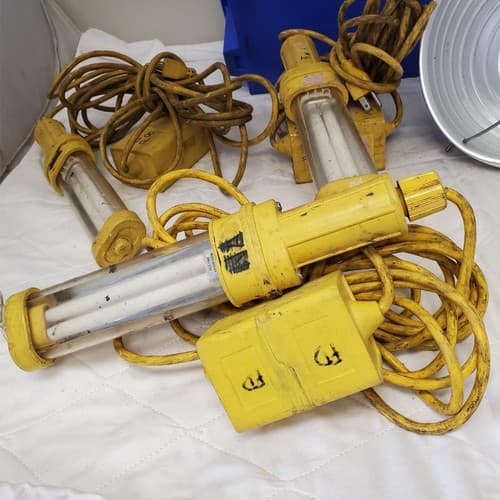 Fluorescent Portable Handheld Work Light , All Reptiles 8.5" Dome Lamp LOT-1068 - Thumbnail 6