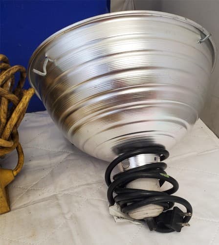 Fluorescent Portable Handheld Work Light , All Reptiles 8.5" Dome Lamp LOT-1068 - Thumbnail 12