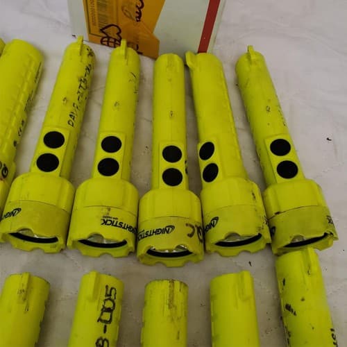 Lot of 14 Nightstick LED Flashlights Light Lamp Torch 4 AA Msha LED Bulb LOT-957 - Thumbnail 4