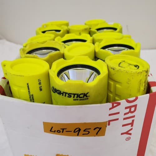 Lot of 14 Nightstick LED Flashlights Light Lamp Torch 4 AA Msha LED Bulb LOT-957 - Thumbnail 3