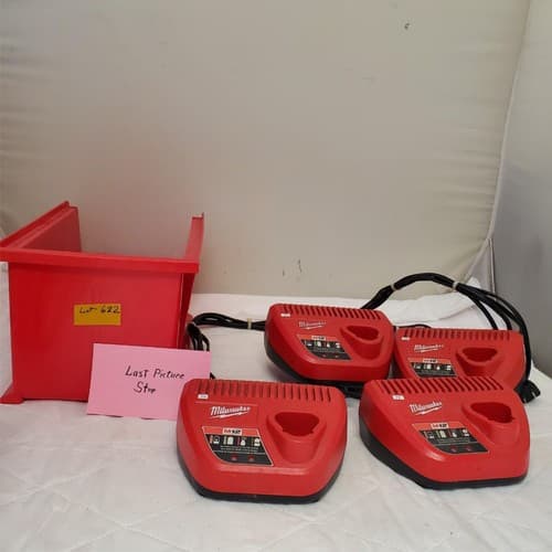 Lot of 4 Milwaukee M12 48-59-2401 Battery Chargers LOT-622 - Thumbnail 13