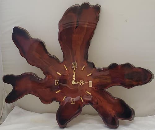 Vintage Resin Leaf Wall Clock Wood Look Roman Numerals Nature Decor Glossy - Thumbnail 3