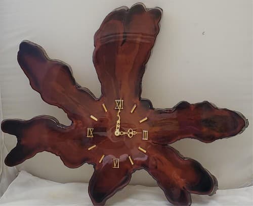 Vintage Resin Leaf Wall Clock Wood Look Roman Numerals Nature Decor Glossy - Thumbnail 2
