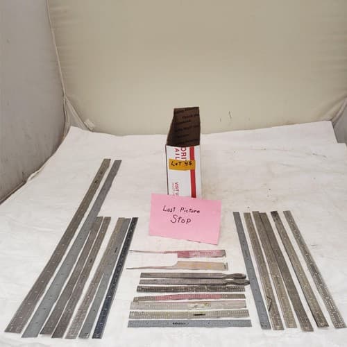 Lot of 16 Vintage Metal Measuring Tools Rulers, Calipers & More LOT-45 - Thumbnail 9