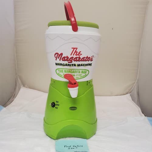 The Margarator's Margarita Machine Electric Slush Machine AC-DC Power - Image 1