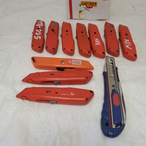 Lot of 11 Wiss Wk8v Retractable Utility Knife With 3 Blades Carde LOT-529 - Image 1