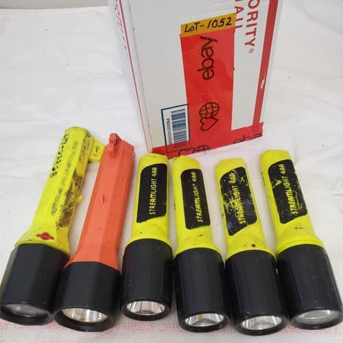 Lot of 9 Nightstick LED Flashlights Mixed Models & Colors LOT-1052 - Thumbnail 4