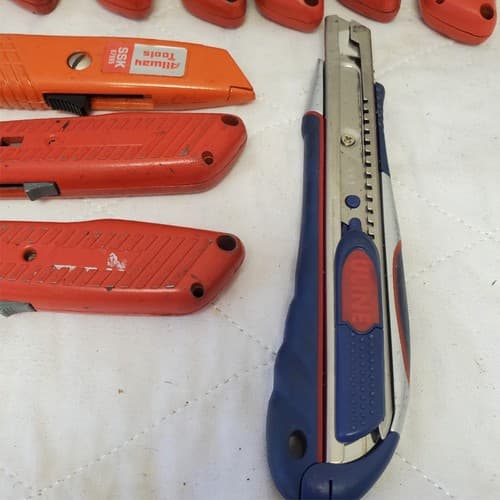 Lot of 11 Wiss Wk8v Retractable Utility Knife With 3 Blades Carde LOT-529 - Thumbnail 7