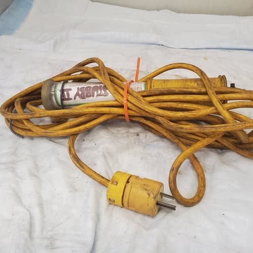 Vintage General Manufacturing Fluorescent Hand Lamp Fluorescent Light - Yellow - Thumbnail 3