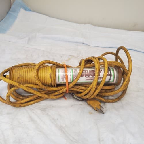 Vintage General Manufacturing Fluorescent Hand Lamp Fluorescent Light - Yellow - Thumbnail 10