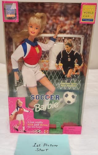 Barbie Soccer Doll Mia Hamm 1999 USA World Cup #20151 Mattel Kicks & Throws - Image 1
