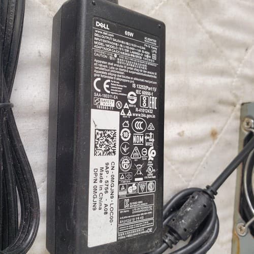Lot of Dell Laptop Charger 65W & Computer Power Supply 100-240V LOT 104 - Thumbnail 4