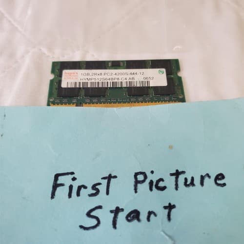 Hynix HYMP512S64BP8-C4 PC2-4200S-444-12 DDR2 1GB 2RX8 Laptop Memory - Image 1