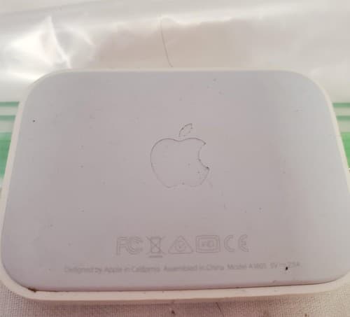 Apple A1605 Iphone white Lightning Charging Dock - Thumbnail 2