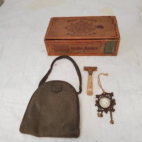 Lot of 4 Vintage Max Keller Travel Shaving Kit – Safety Razor, Containers & Leat - Thumbnail 2