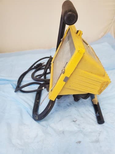 Designer's Edge Portable Halogen Work Light With Switch Orange 500 Watt L33 - Thumbnail 3