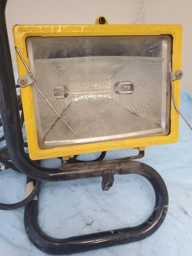 Designer's Edge Portable Halogen Work Light With Switch Orange 500 Watt L33 - Thumbnail 2