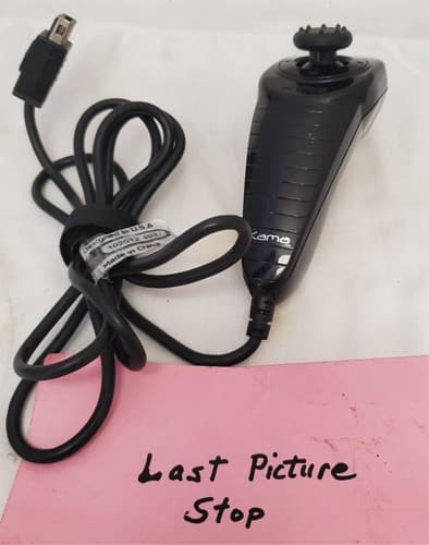 Nyko Kama Wired Nunchuk Controller for Nintendo Wii - Thumbnail 7