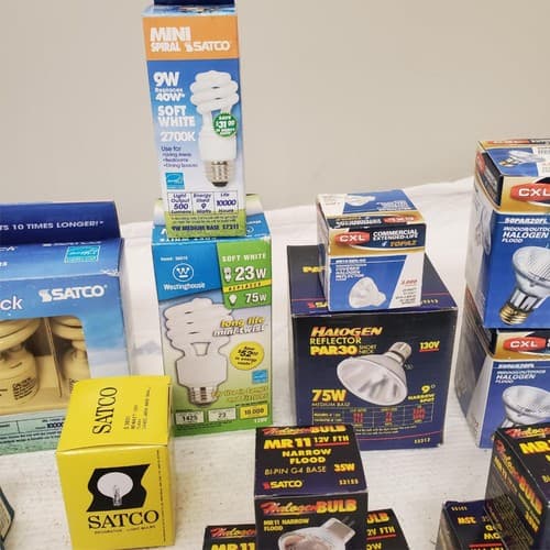 Lot of Multi Brand Assorted Light Bulbs Reflectors - Thumbnail 11