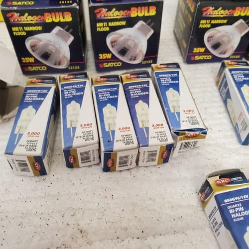 Lot of Multi Brand Assorted Light Bulbs Reflectors - Thumbnail 13