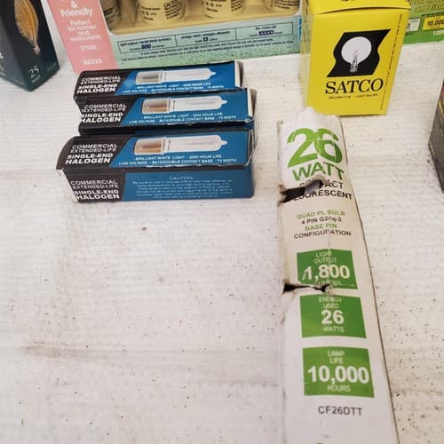 Lot of Multi Brand Assorted Light Bulbs Reflectors - Thumbnail 16