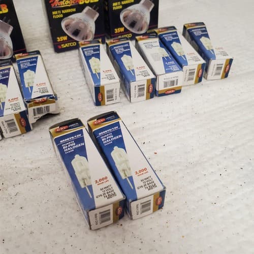 Lot of Multi Brand Assorted Light Bulbs Reflectors - Thumbnail 14