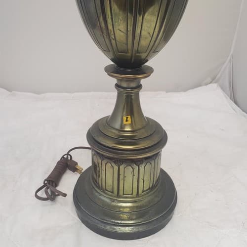 Vintage Brass Trophy portable Table Lamp I - Thumbnail 3