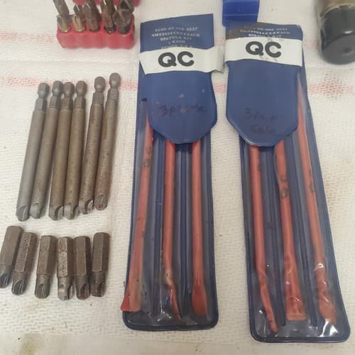 Lot of Tile Drill Bits, Torque-Set Bit & More LOT-801 - Thumbnail 4
