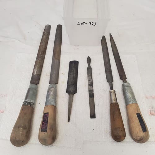 Lot of 6 Mixed Vintage Woodworking Chisel Tools LOT-773 - Image 1