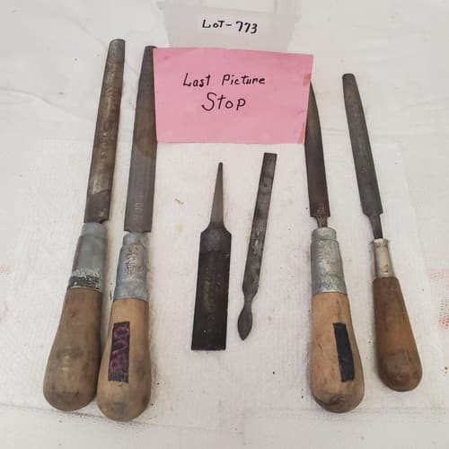 Lot of 6 Mixed Vintage Woodworking Chisel Tools LOT-773 - Thumbnail 9