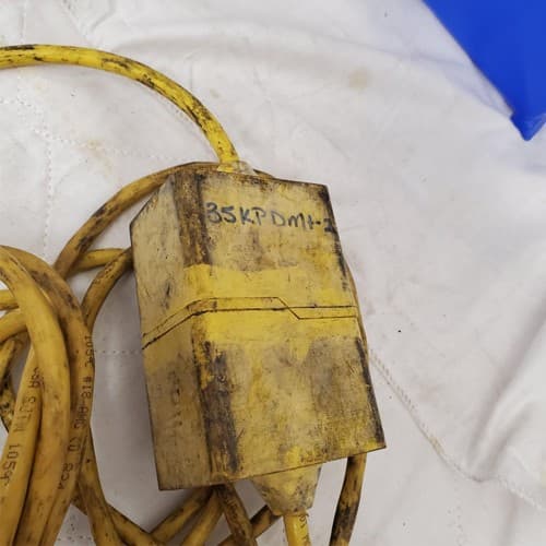 Woodhead Fluorescent 13W 120V Portable Handheld Work Light LOT-303 - Thumbnail 7