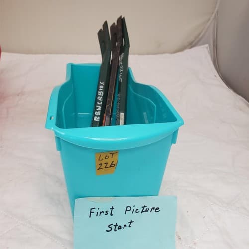 Lot of 3 High Leverage Gooseneck Pry Bar for Ripping and Prying LOT-226 - Thumbnail 2