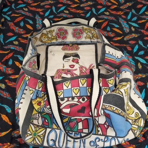 Brighton Queen of Love Canvas Tote & David Textiles Feather Pattern Fabric Quilt - Thumbnail 9