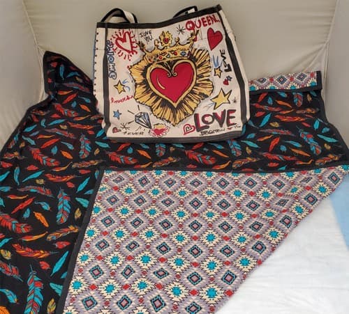 Brighton Queen of Love Canvas Tote & David Textiles Feather Pattern Fabric Quilt - Thumbnail 3