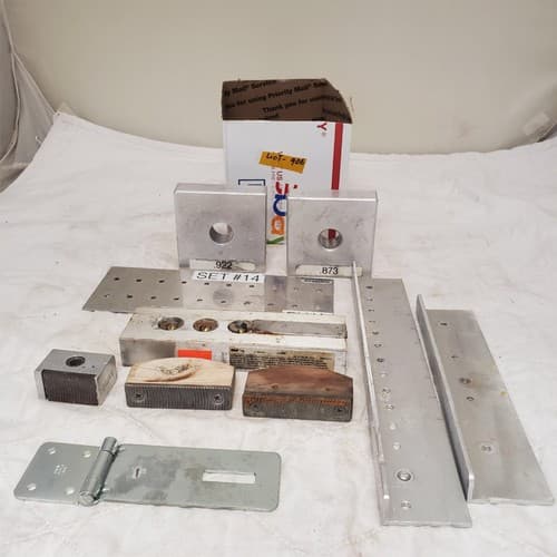 Lot of Measurement and Tooling Brackets Tools - Thumbnail 2