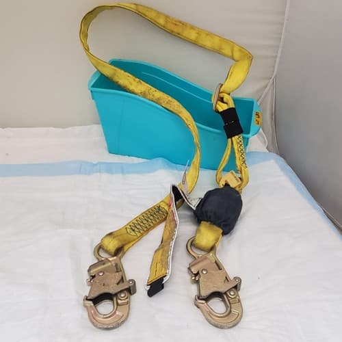 DBI-SALA Ez-Stop Compact Shock Absorber LOT-680 - Image 1