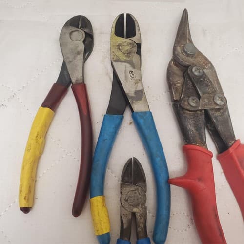 Lot of 4 Assorted Cutting Pliers Set LOT-768 - Thumbnail 4