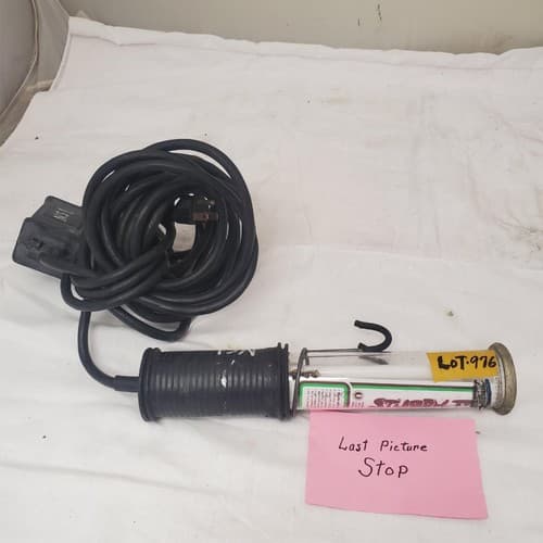Stewart R Browne Stubby Portable Handheld Work Light LOT-976 - Thumbnail 7