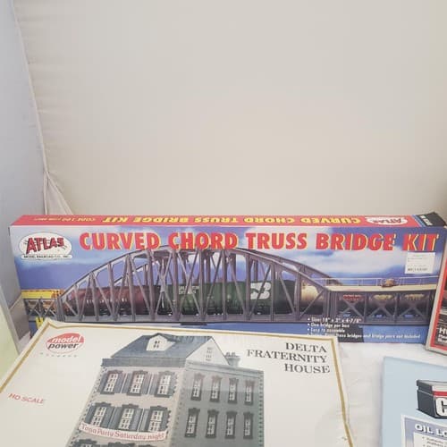 Lot of 5 HO Scale Model Kits Atlas, Revell, Model Power, Walthers Bridge Set - Thumbnail 5