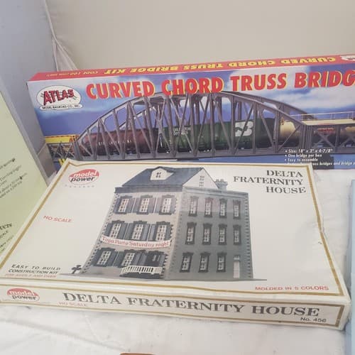 Lot of 5 HO Scale Model Kits Atlas, Revell, Model Power, Walthers Bridge Set - Thumbnail 6