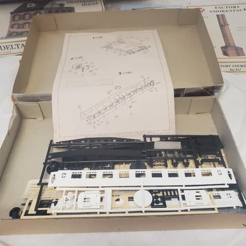 Lot of 5 HO Scale Model Kits Atlas, Revell, Model Power, Walthers Bridge Set - Thumbnail 19