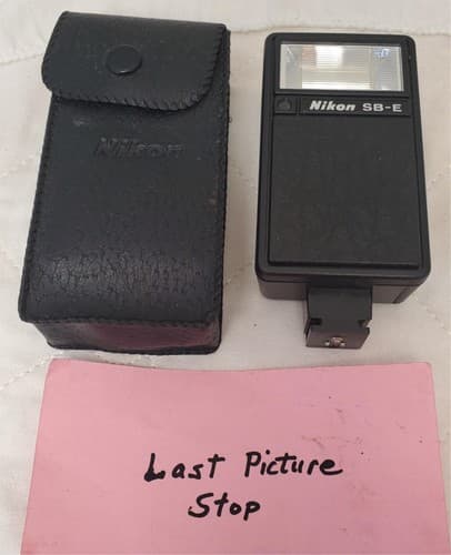 Nikon SB-E Speedlight Shoe Mount Flash with Nikon SS-10 Case - Thumbnail 7