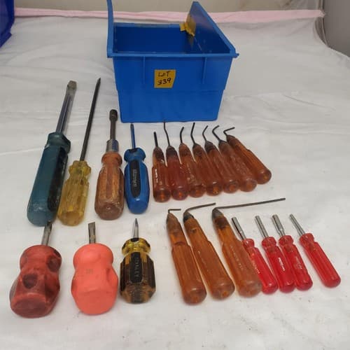 Lot of 21 Assorted Screwdriver Set & Nut Drivers LOT-339